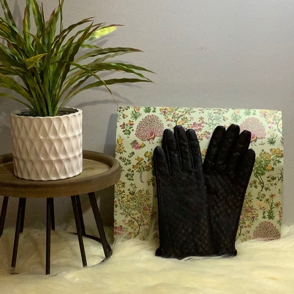 Women's Vera Bradley Quilted Leather Gloves